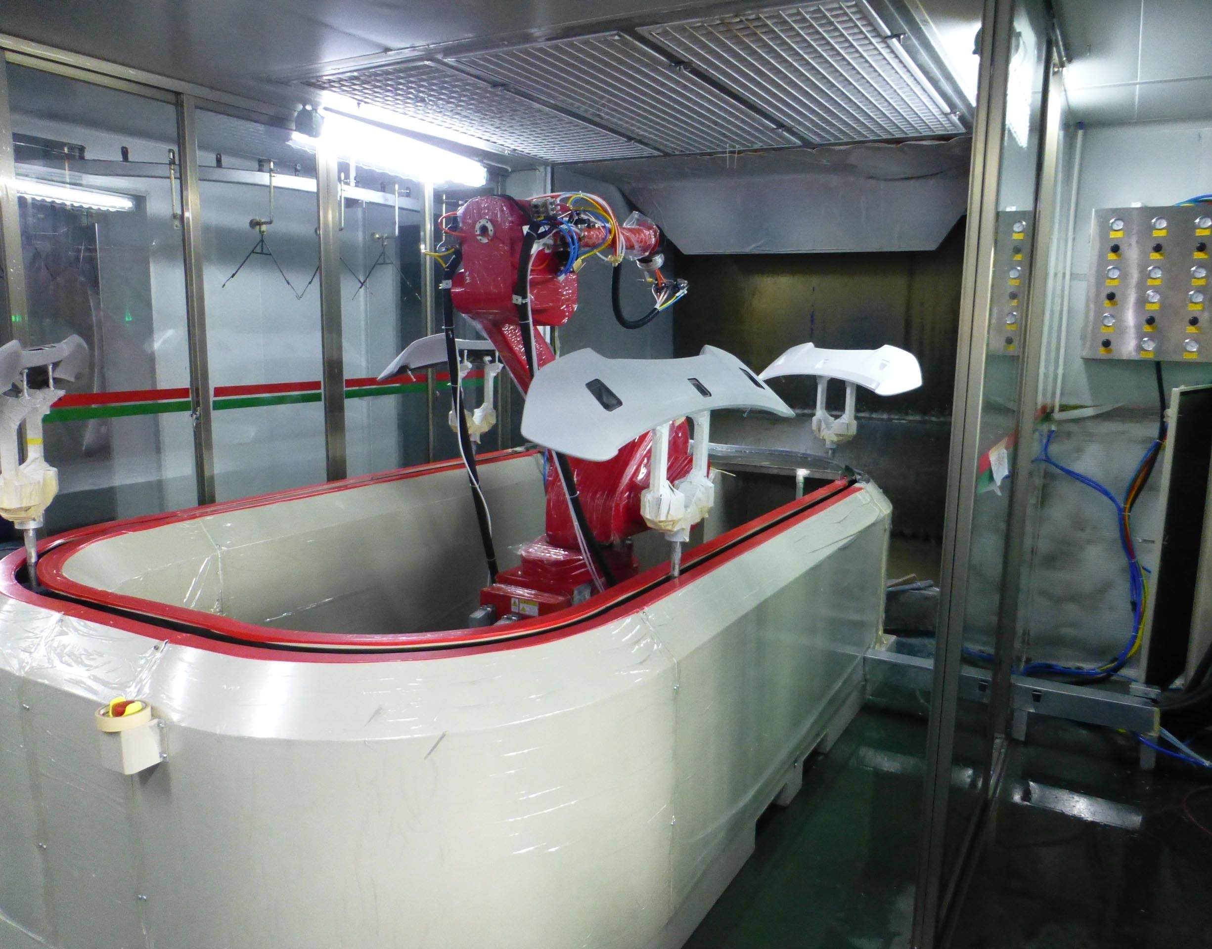 汽車(chē)尾翼機(jī)器人自動(dòng)噴涂線(xiàn)